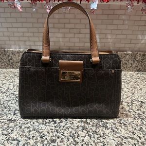 Calvin Klein Crossbody